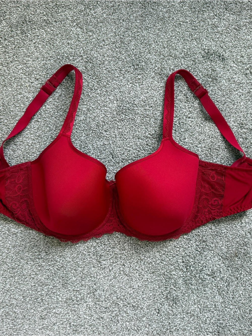Mey bra red with lace trim - size 38F